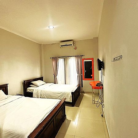 Hotel Warta Dua 丹帕沙 外观 照片