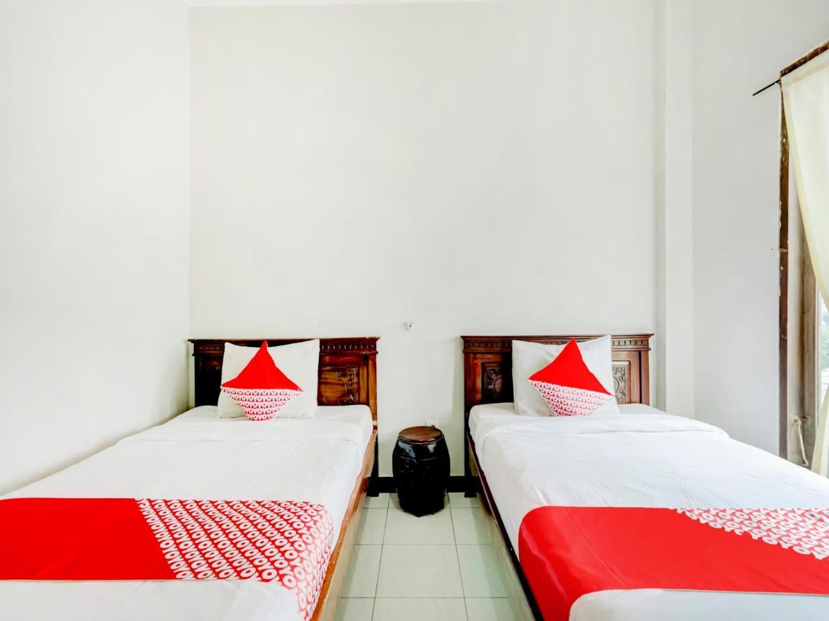 Hotel Warta Dua 丹帕沙 外观 照片