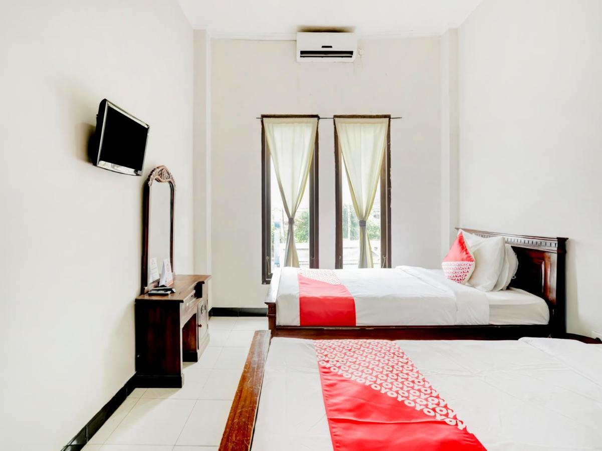 Hotel Warta Dua 丹帕沙 外观 照片