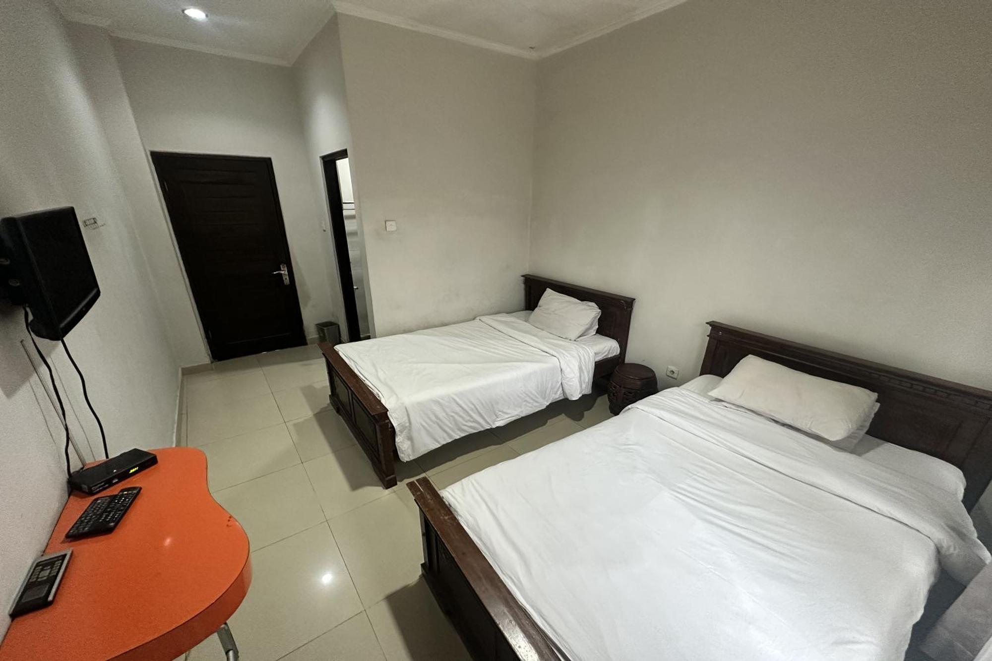 Hotel Warta Dua 丹帕沙 外观 照片