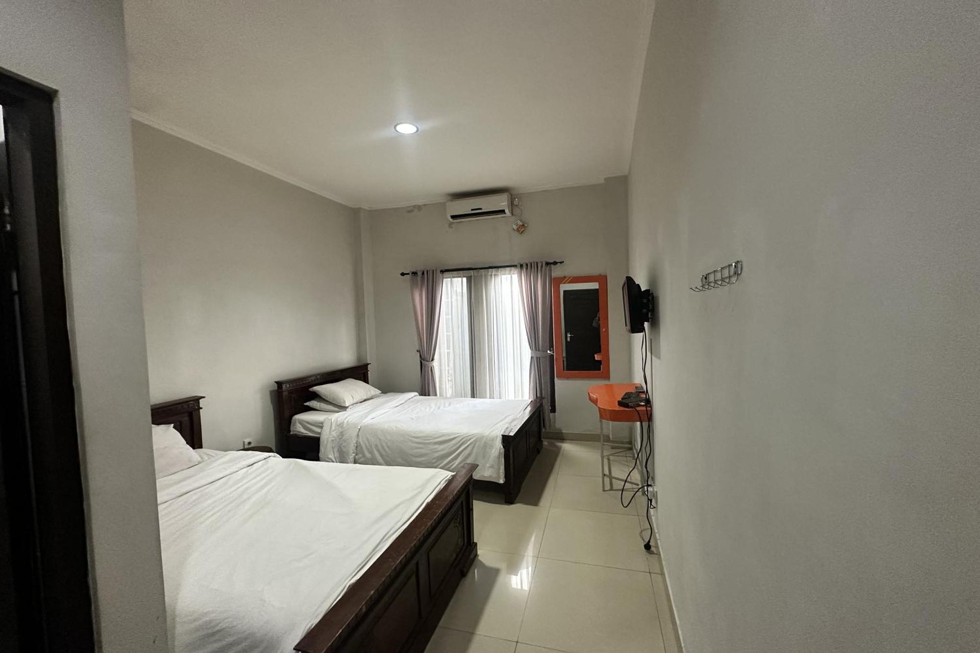 Hotel Warta Dua 丹帕沙 外观 照片