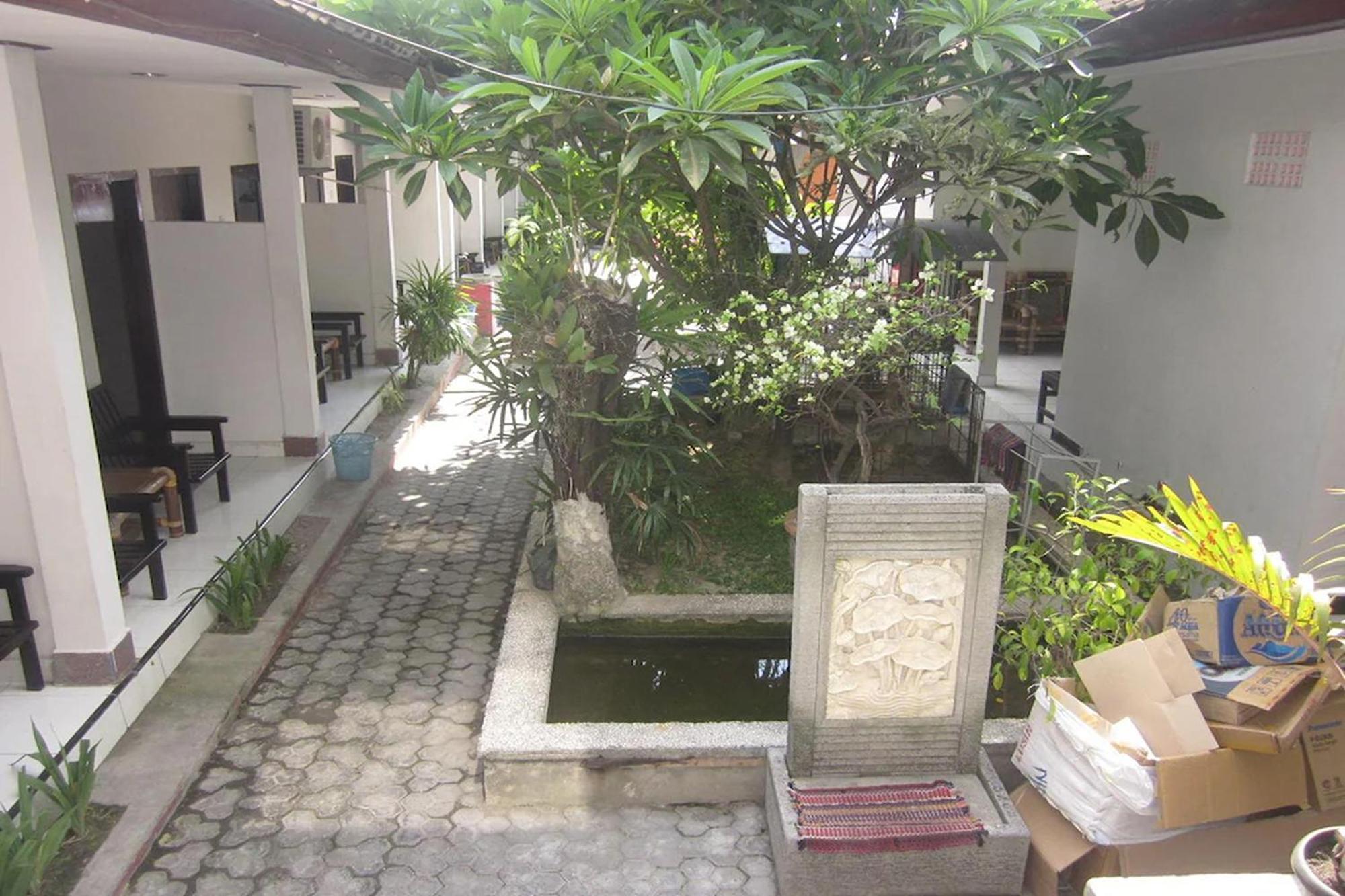 Hotel Warta Dua 丹帕沙 外观 照片