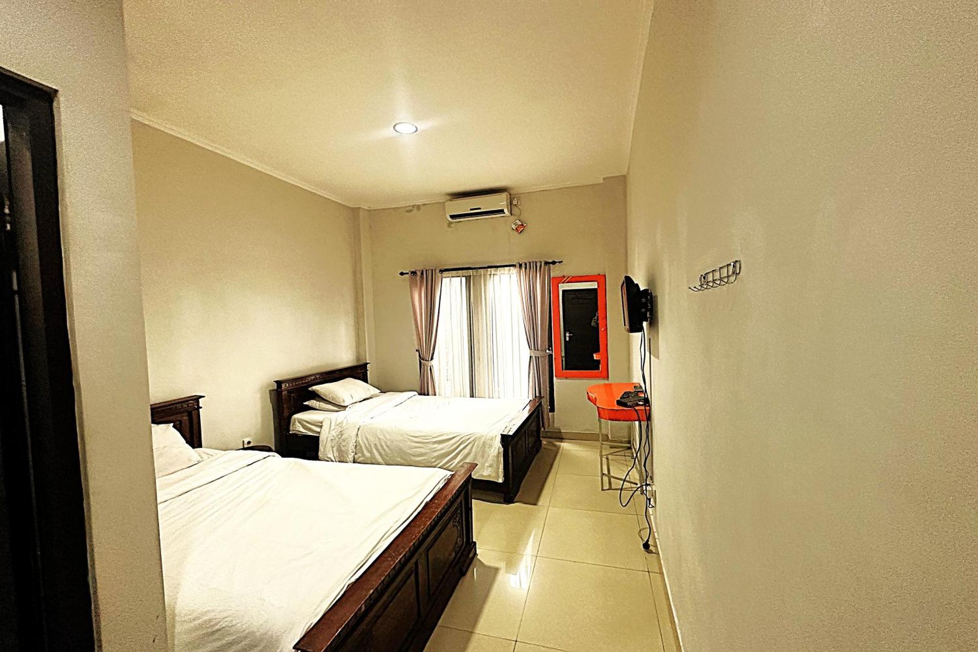 Hotel Warta Dua 丹帕沙 外观 照片